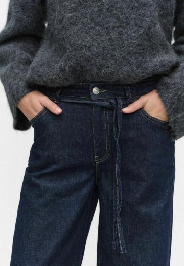 Свободные джинсы