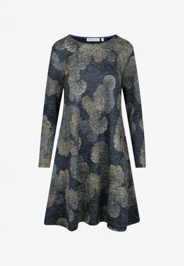 Вязаное платье