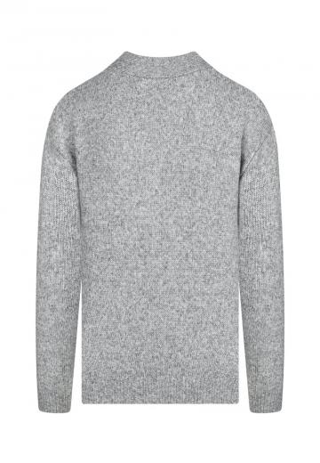 Пуловер с вырезом V