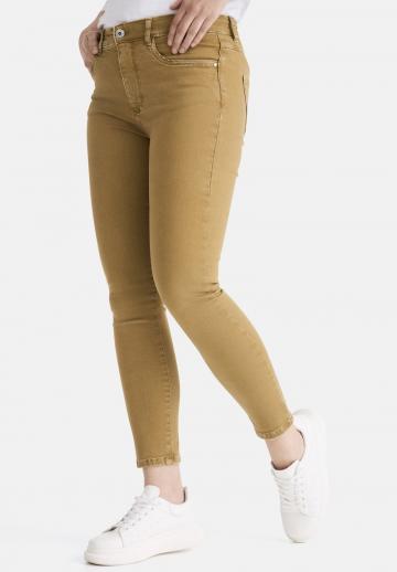 Короткие джинсы