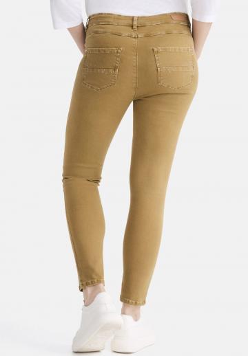 Короткие джинсы