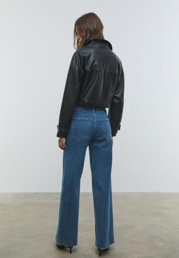 Клешеные джинсы