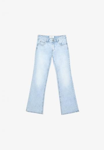 Клешеные джинсы