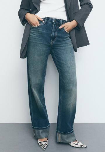 Клешеные джинсы
