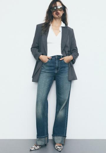 Клешеные джинсы