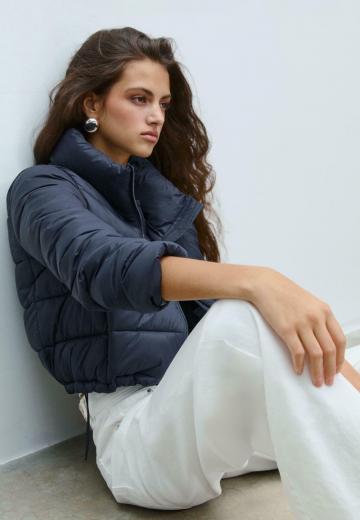 Зимняя куртка