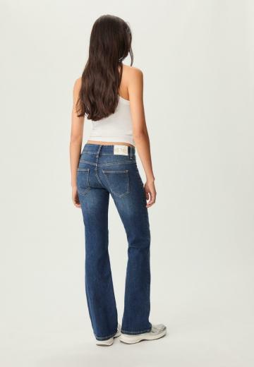 Клешеные брюки