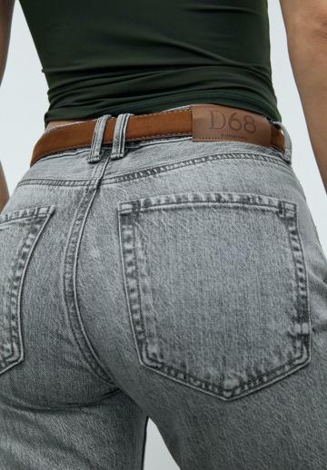 Клешеные брюки