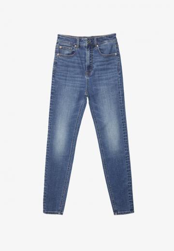 Узкие джинсы