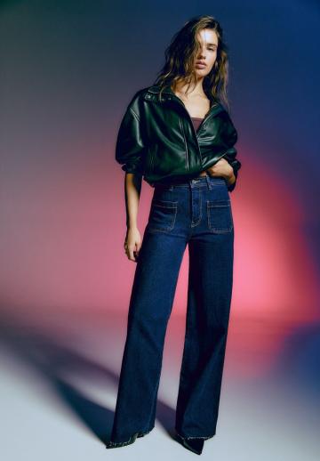 Прямые джинсы