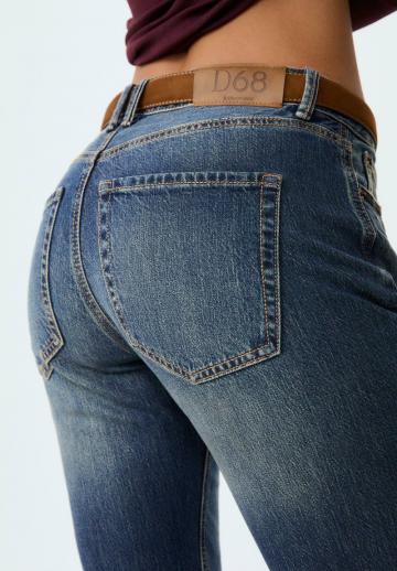 Клешеные джинсы