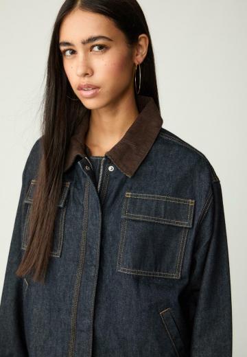 Джинсовая куртка