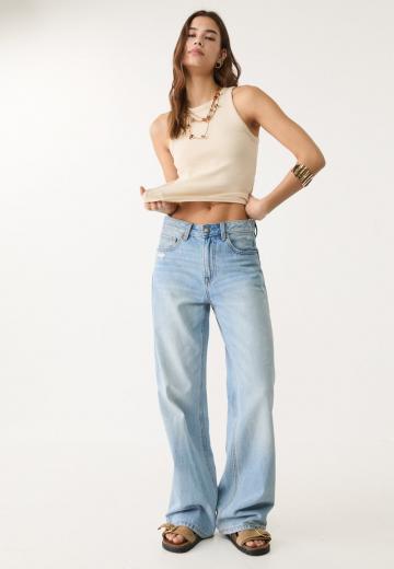 Прямые джинсы