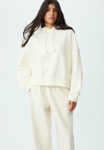 Пуловер с капюшоном