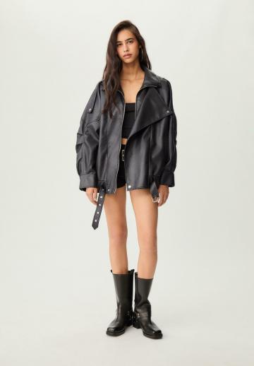 Короткое пальто