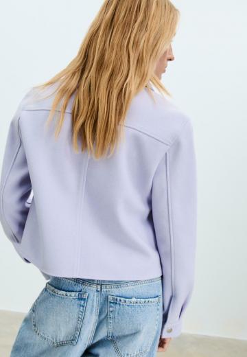 Куртка с накладнымит карманами