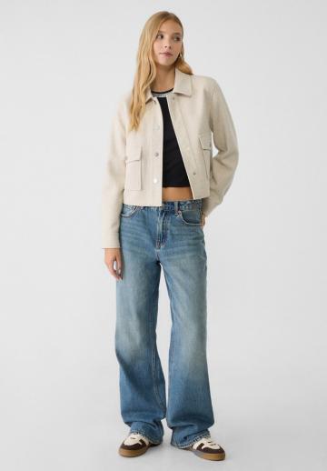 Куртка с накладнымит карманами