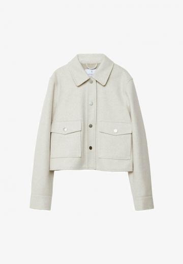 Куртка с накладнымит карманами