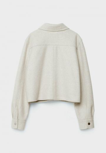 Куртка с накладнымит карманами