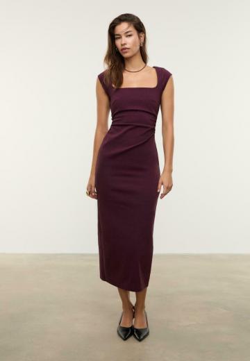 Платье футляр