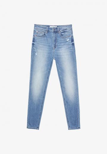 Короткие джинсы