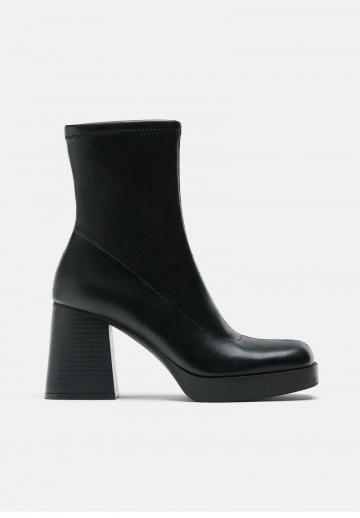 Полусапожки на высоком каблуке