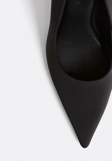 Туфли на высоком каблуке