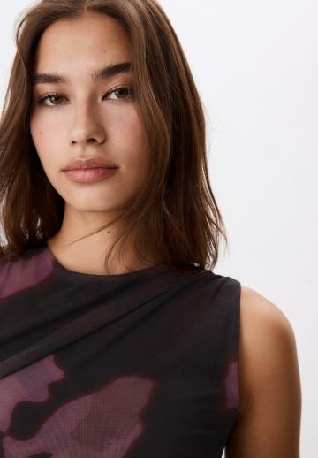 Платье футляр