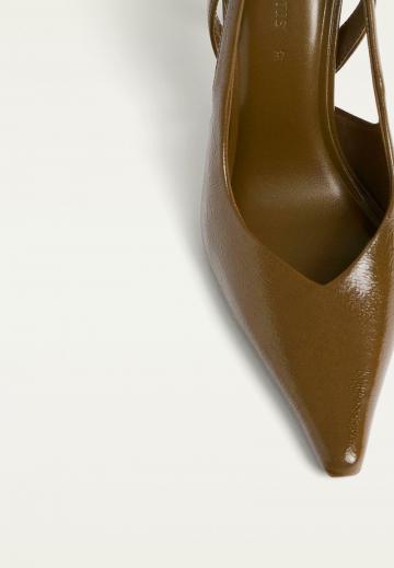 Туфли на высоком каблуке