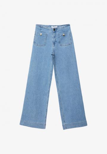 Клешеные джинсы