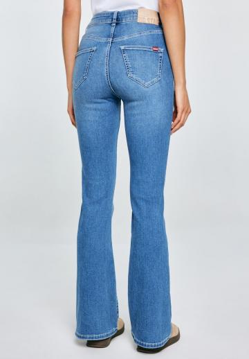 Клешеные брюки