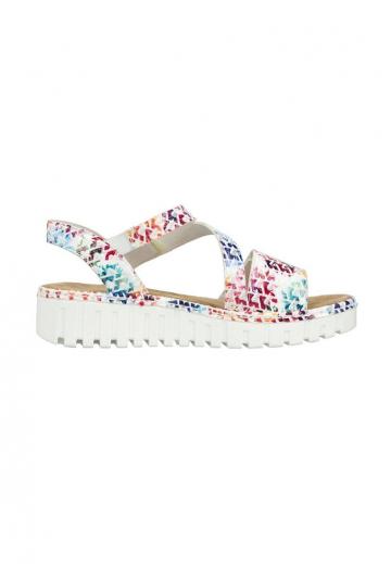 Босоножки на танкетке