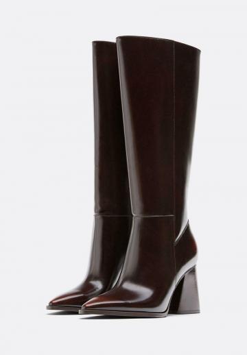 Высокие сапоги