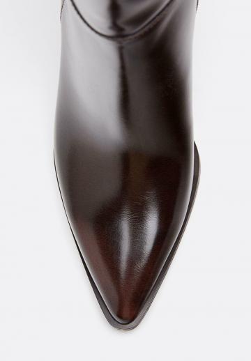 Высокие сапоги