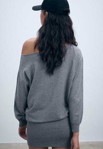 Вязаное платье