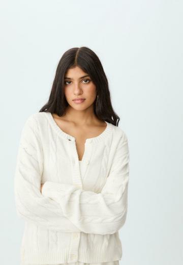 Вязаная кофта