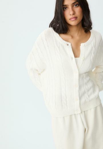 Вязаная кофта