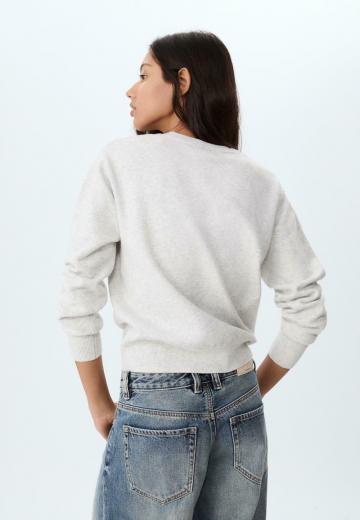 Пуловер в полоску