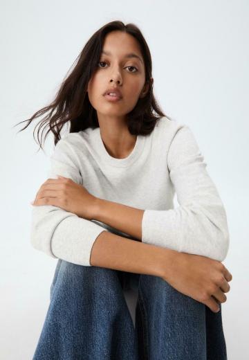 Пуловер в полоску