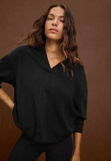 Пуловер с капюшоном