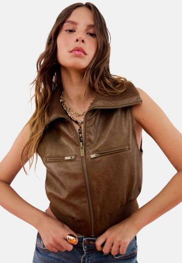 Короткая куртка