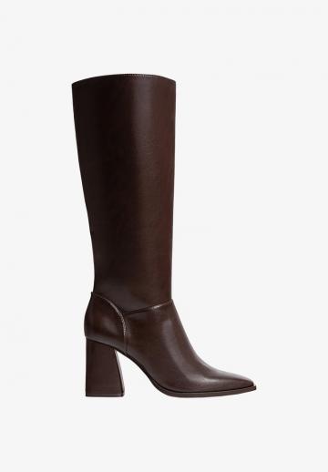 Высокие сапоги