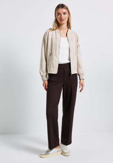 Куртка с накладнымит карманами