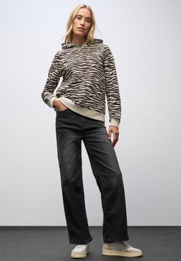 Пуловер с капюшоном