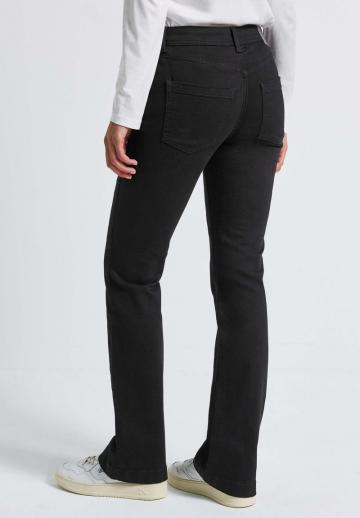 Клешеные брюки