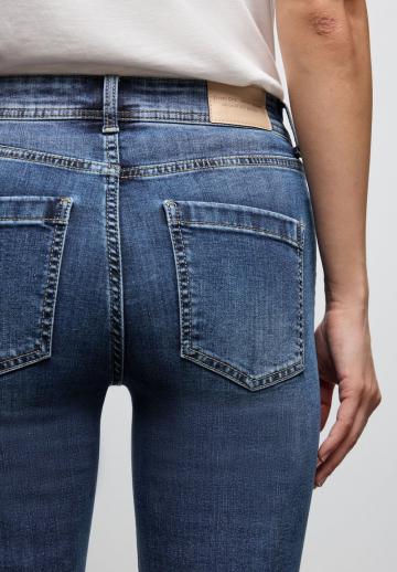 Клешеные брюки