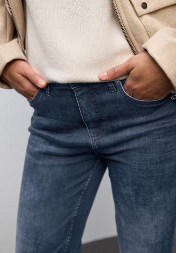 Клешеные брюки