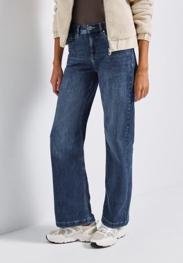 Свободные джинсы
