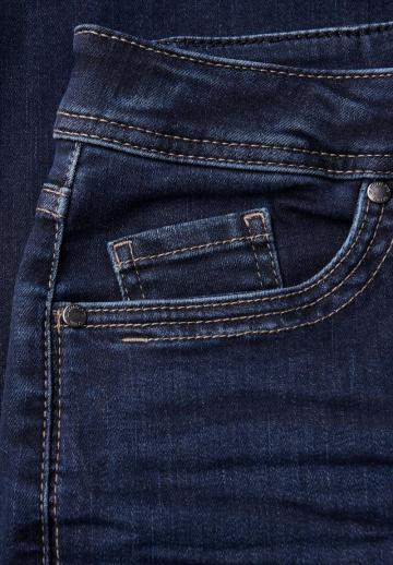 Свободные джинсы
