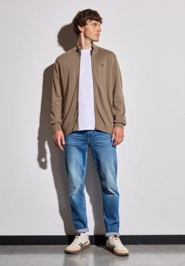 Вязаная кофта